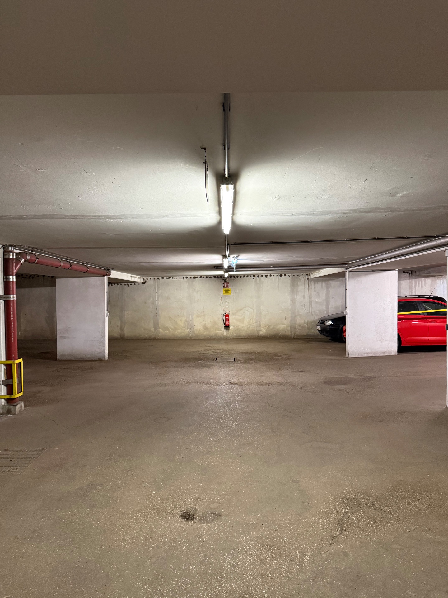 Gepflegte Tiefgarage mit automatischem Tor in Favoriten, 1100 Wien Bild 8